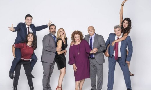 Μην αρχίζεις τη μουρμούρα: Η Ελπινίκη μυεί την Καίτη σε παραδοσιακές συνταγές