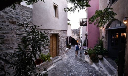 Μονεμβασιά: Η μικρή πόλη με την μοναδική ιστορία και τη μαγευτική αύρα