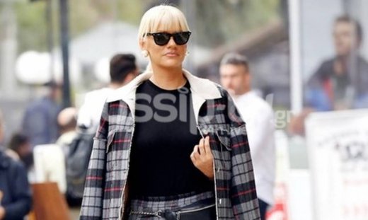 Σάσα Σταμάτη: Βολτάρει στιλάτη στη Γλυφάδα!