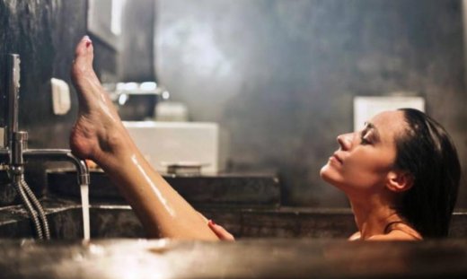 6 body scrubs για απαλή επιδερμίδα και τον χειμώνα