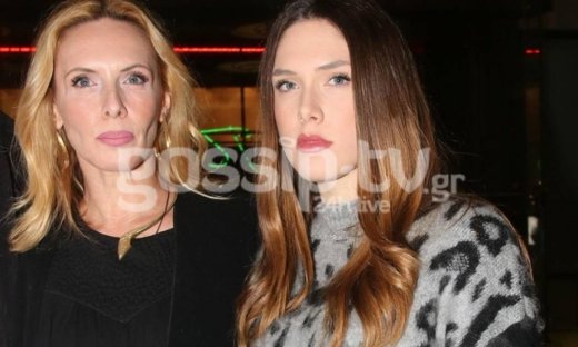 Βραδινή έξοδος για μαμά και κόρη!