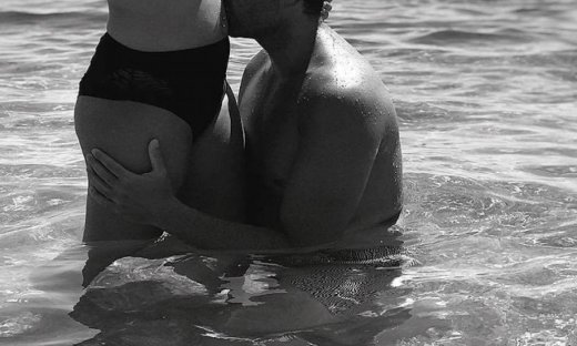 Αποκάλυψε το φύλο του μωρού που περιμένει και κανείς δεν το πήρε είδηση!