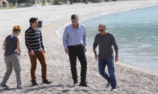 Πέτα τη φριτέζα: Ο Κίμωνας προσπαθεί να εκμυστηρευτεί  στη Μαριέττα το μυστικό του