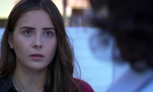 Elif: Η Μελέκ λαμβάνει ένα μήνυμα στο κινητό της, ο Νετζντέτ έχει απαγάγει την Ελίφ