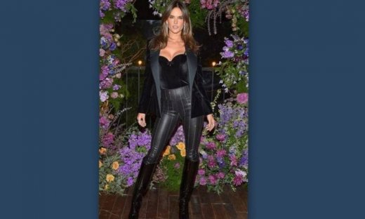 Alessandra Ambrosio: Στην τελευταία της εμφάνιση έκανε focus στο μπούστο