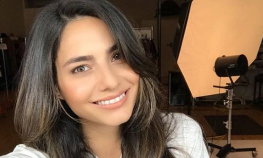 Ηλιάνα Παπαγεωργίου: «Στον δρόμο κυκλοφορώ άβαφη αλλά στο σπίτι φοράω το τέλειο νυχτικό μου»