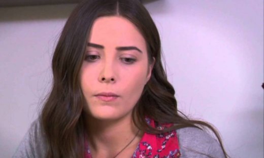 Elif: Η Μελέκ χάνει τις αισθήσεις της