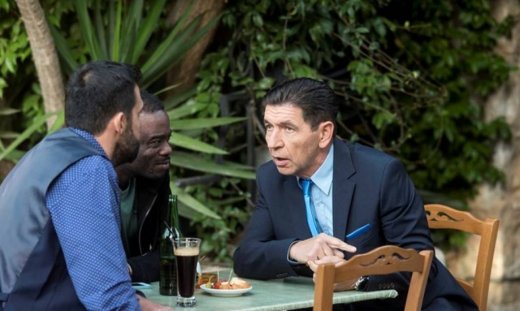 Πέτα τη φριτέζα: Αντρέας και Κίμωνας σκαρφίζονται ένα τρόπο για να αποφύγουν τη σκληρή κριτική