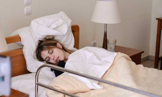 Γυναίκα χωρίς όνομα: Η μυστηριώδης εξαφάνιση του κατάκοιτου Δημήτρη από το σπίτι