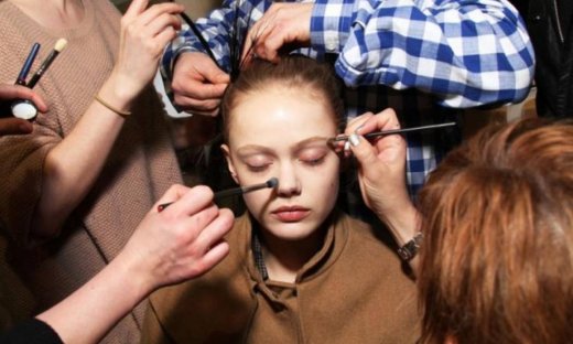 Ο σωστός τρόπος για να κάνεις διακριτικά contouring στη μύτη σου