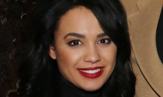 Πηνελόπη Πλάκα: «Η κωμωδία με δυσκολεύει πιο πολύ από το δράμα»