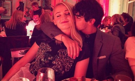 Wow: O Joe Jonas μόλις ανέβασε την πιο σέξι φωτογραφία της Sophie Turner