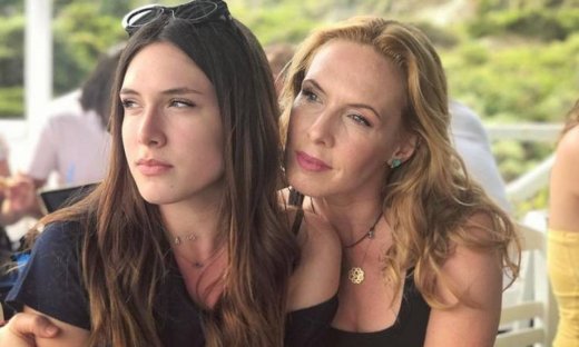 Εβελίνα Παπούλια: Τα Χριστούγεννα με την κόρη της και τα μαθήματα που έχει πάρει από εκείνη!