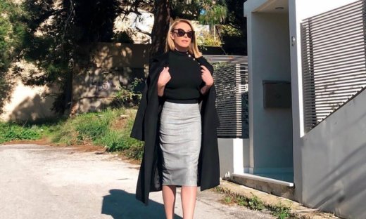 Τατιάνα Στεφανίδου: Χαλαρές στιγμές για την παρουσιάστρια - Απολαμβάνει τον καφέ της στο καμαρίνι!