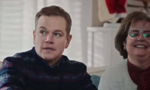 Το ξεκαρδιστικό βίντεο του Matt Damon δείχνει ακριβώς πώς περνούν τα Χριστούγεννα οι γονείς (vid)