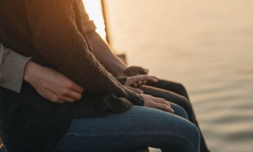 Χώρισες μέσα στις γιορτές; 4 τρόποι για να...επιβιώσεις