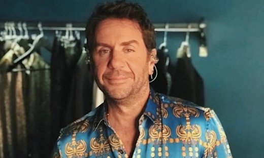 Γιώργος Μαζωνάκης: Ποζάρει με αγαπημένα του πρόσωπα και μας εύχεται «καλή χρονιά»!