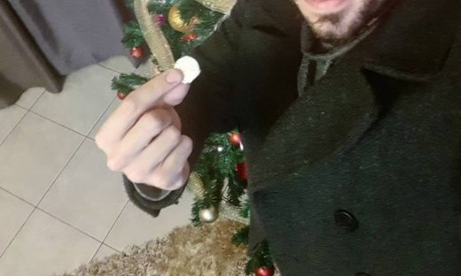 Έλληνας ηθοποιός βρήκε το φλουρί και μας το δείχνει!