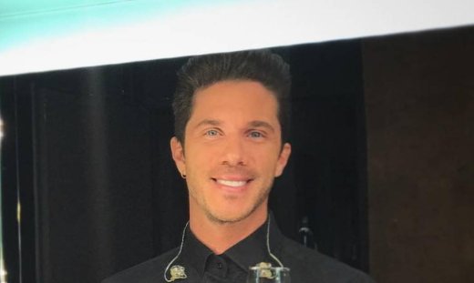 Νίκος Οικονομόπουλος: Το μήνυμα του τραγουδιστή για «καλή χρονιά» και τα σχόλια των followers!