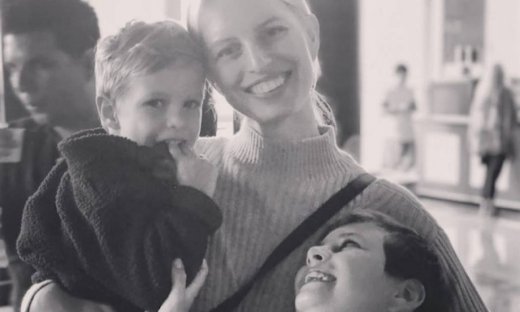 Karolina Kurkova: Ευτυχισμένες στιγμές με τους γιους της. Δείτε φωτογραφίες  (pics)