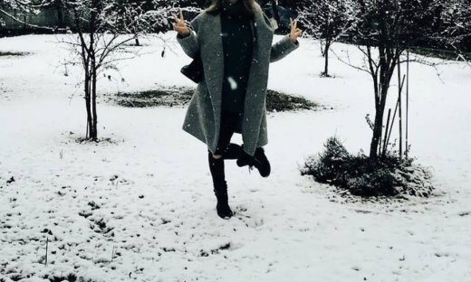 Ελληνίδα ηθοποιός ποζάρει στα χιόνια!