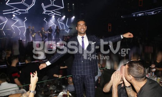 Ο Αναδιώτης... μεράκλωσε! Το βαρύ ζεϊμπέκικο στον Μαζωνάκη!