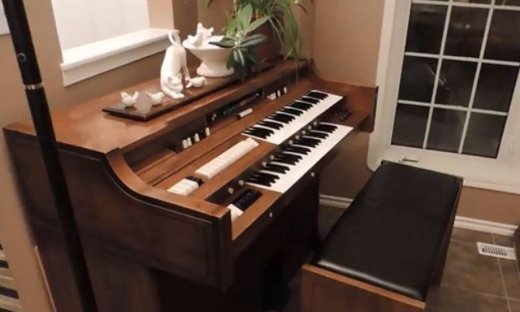 Θα πάθετε πλάκα! Αυτός είναι ο καλύτερος πιανίστας!