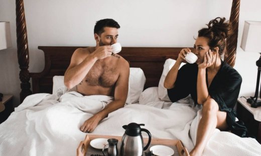 Kι όμως: Αυτή είναι η συνήθεια που καταστρέφει το σεξ σου