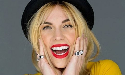 Μαντώ Γαστεράτου: Έκανε δημόσια ερωτική εξομολόγηση στον σύζυγό της!