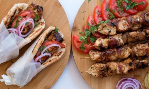 Απολαυστικά ζουμερά σουβλάκια κοτόπουλου