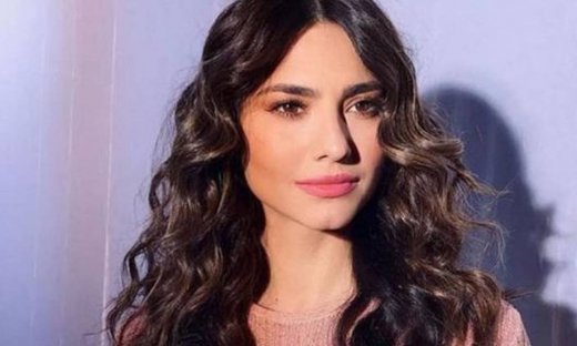 Απίστευτο! Η Ηλιάνα Παπαγεωργίου έγινε... ξανθιά! (pic)