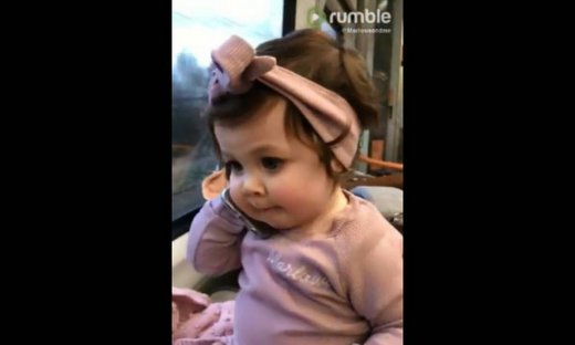 Ο απίστευτος τρόπος επικοινωνίας αυτής της μικρής θα σας ξετρελάνει!