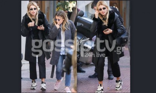 Κωνσταντίνα Σπυροπούλου: Βόλτα στο Κολωνάκι με φίλους της