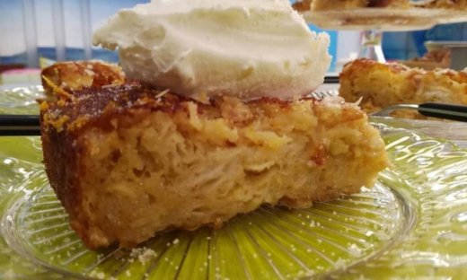 Πορτοκαλόπιτα με φύλλο και αμύγδαλα