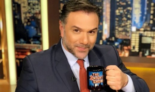 Θα πέσετε κάτω από τα γέλια! Δείτε την ανάρτηση του Αρναούτογλου με αφορμή τη γιορτή των ερωτευμένων