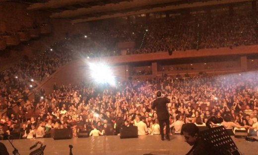 Γιάννης Πλούταρχος: Το αδιαχώρητο με 4.000 κόσμο σε συναυλία του