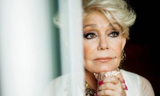 Μαρινέλλα: Κάποιοι κοιμούνται και ξυπνούν με την αγωνία ποσα like και σχόλια πήραν. Είναι ζωή αυτη;