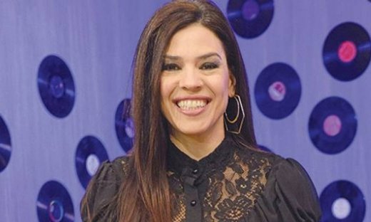 Η Ναταλία Δραγούμη, το« μάθημα σολφέζ» στο... πλατό της ΕΡΤ και το GNTM