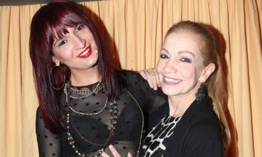 Πέμυ Ζούνη: Μιλάει με περηφάνια για την παράσταση που σκηνοθετεί