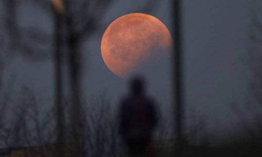 Έρχεται η «σούπερ πανσέληνος των σκουληκιών»!