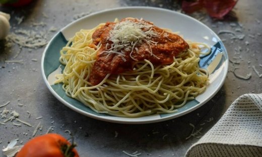 Μακαρόνια Ναπολιτάνα