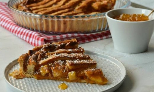 Ακαταμάχητη πάστα φλώρα με μαρμελάδα ροδάκινο