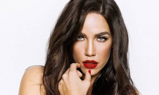 Άστραψε και βρόντηξε η Στικούδη! «Είναι εφοριακός; Ελέγχει τα χαρτιά να αρχίσω να αγχώνομαι;»