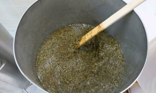 Δείτε πώς παρασκευάζεται το Άγιο Μύρο