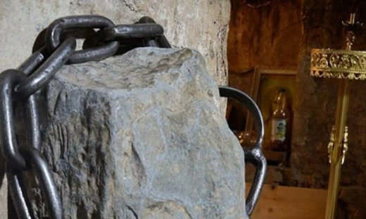 Οι θαυματουργές αλυσίδες του Αγίου Γεωργίου...ΕΙΚΟΝΕΣ