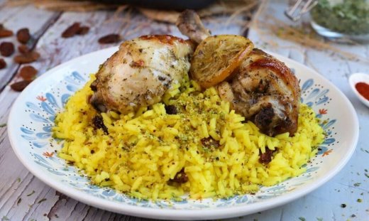 Κοτόπουλο λεμονάτο στο φούρνο με αρωματικό πιλάφι- Υπέροχη συνταγή από τον Γιώργο Τσούλη