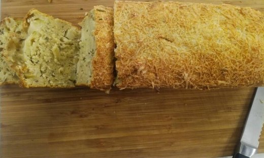 Ψωμί με δενδρολίβανο και μήλα