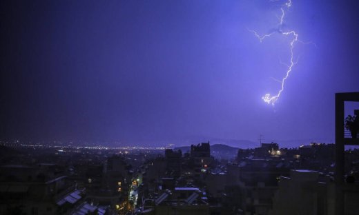 Έκτακτο δελτίο επιδείνωσης καιρού: Έρχονται ισχυρές καταιγίδες, βροχές και χαλάζι