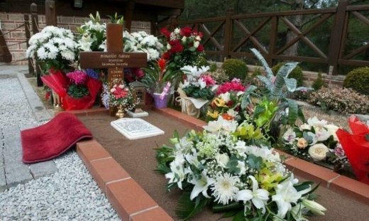 Θα ανατριχιάσετε! Συγκλονιστικό θαύμα στον τάφο του Αγιου Παϊσιου...