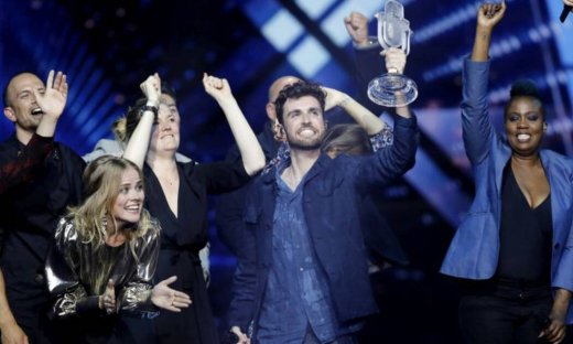 Eurovision: Το πανηγύρι που είναι για τα... πανηγύρια